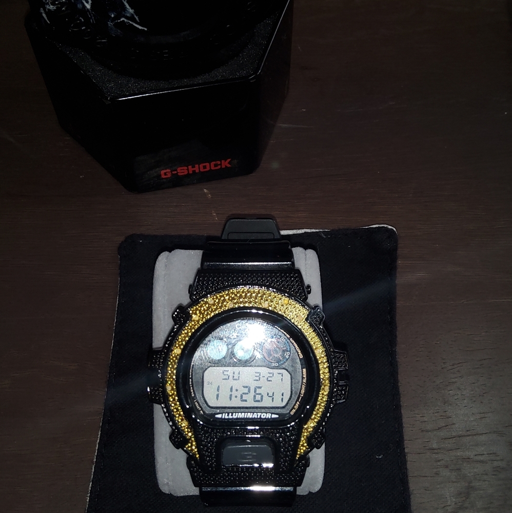 G-Shock DW-6900 Casio